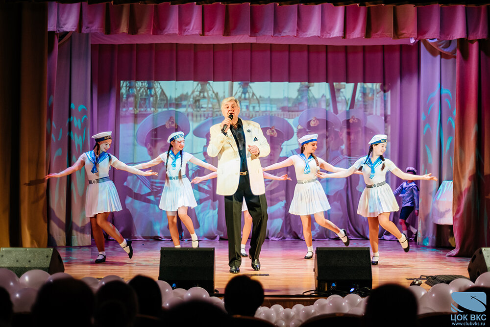 Артисты творческой группы ЦОК ВКС поздравили военнослужащих ПВО с Днем защитника Отечества