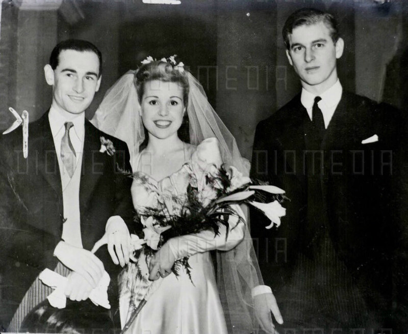 Филипп на свадьбе Элен