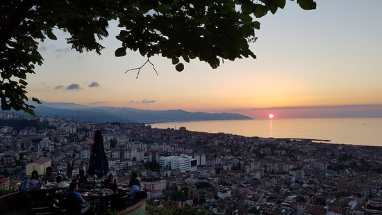 Фото их Google Вечерний Трабзон...