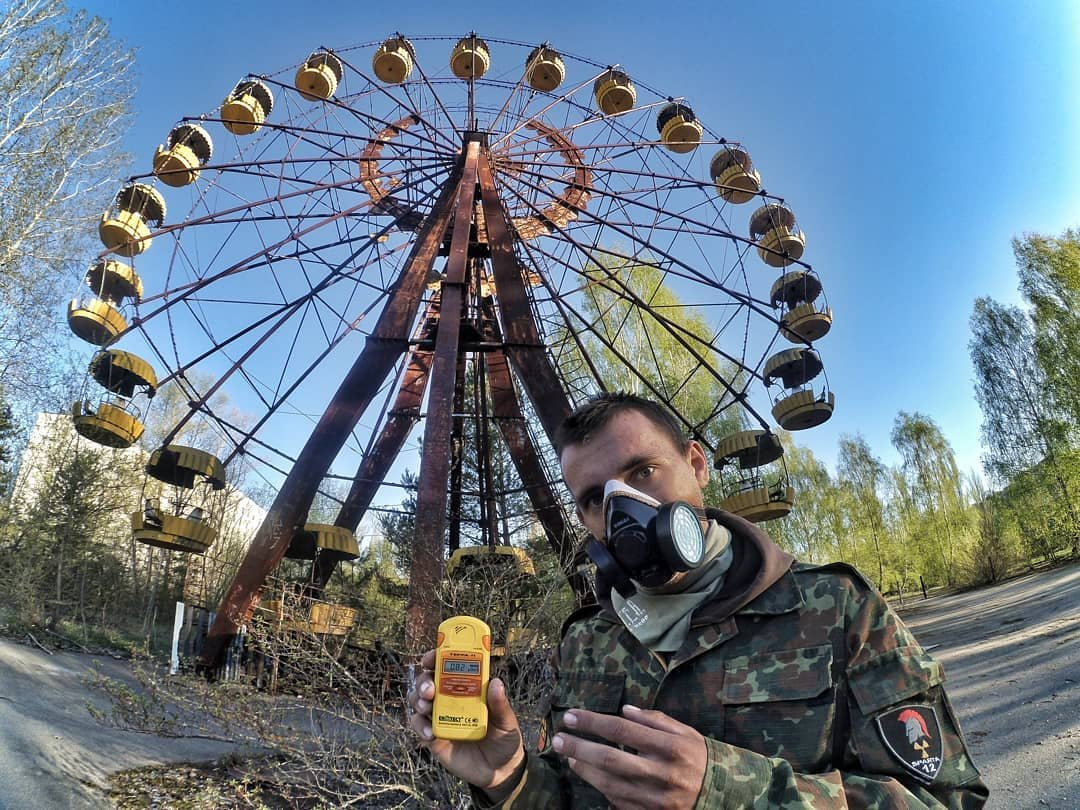 Жить в реальном времени. Чернобыль зона отчуждения Припять. Чернобыль зона отчуждения ЧАЭС. Зона отчуждения город Припять. Зона отчуждения Чернобыль станция Припять.