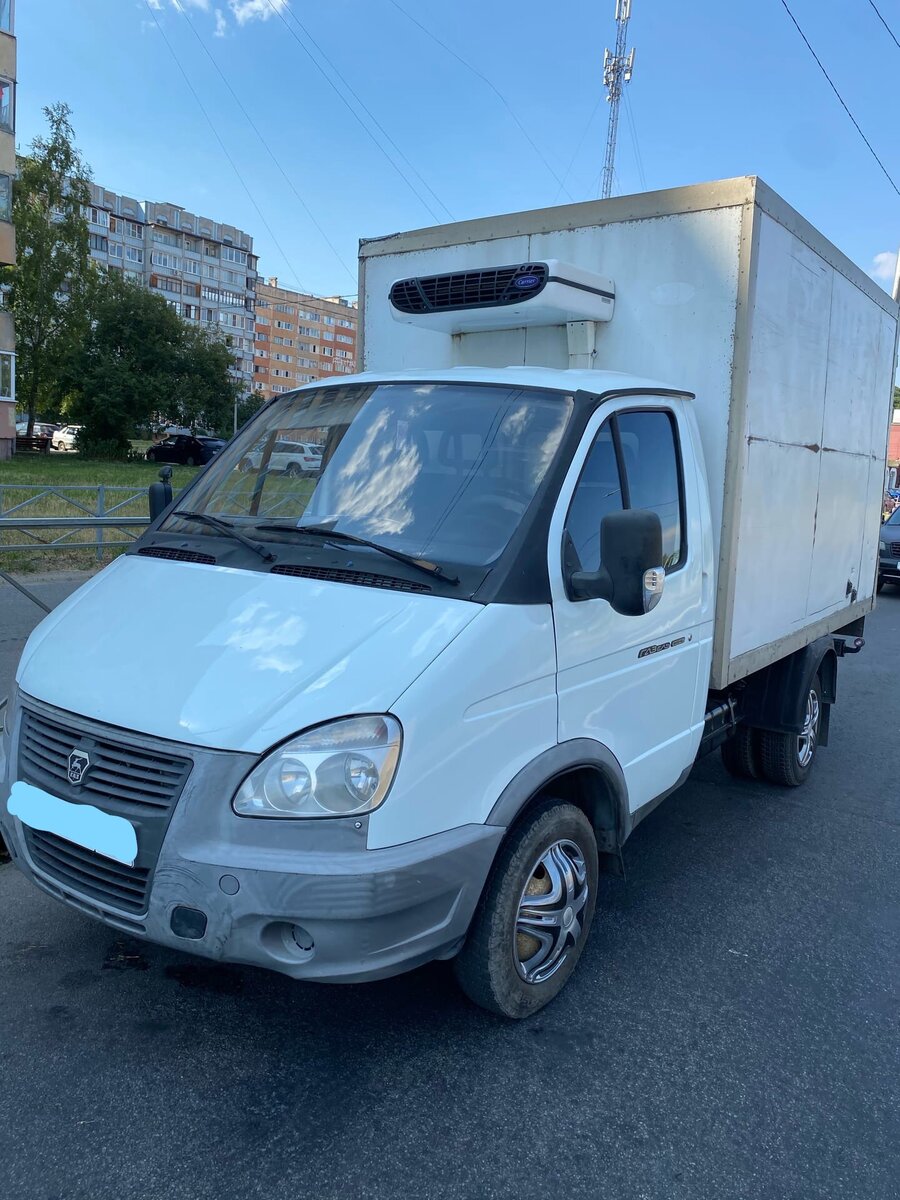Газель 3302 2011 года. с реф-коробом.