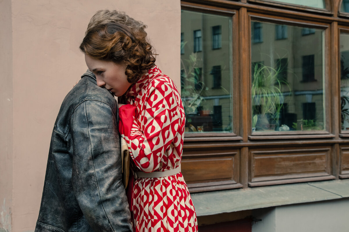 Двое ждут третьего. Данил таликин. Двое ждут третьего. Морская романтика. Ссср страна бытового пьянства.