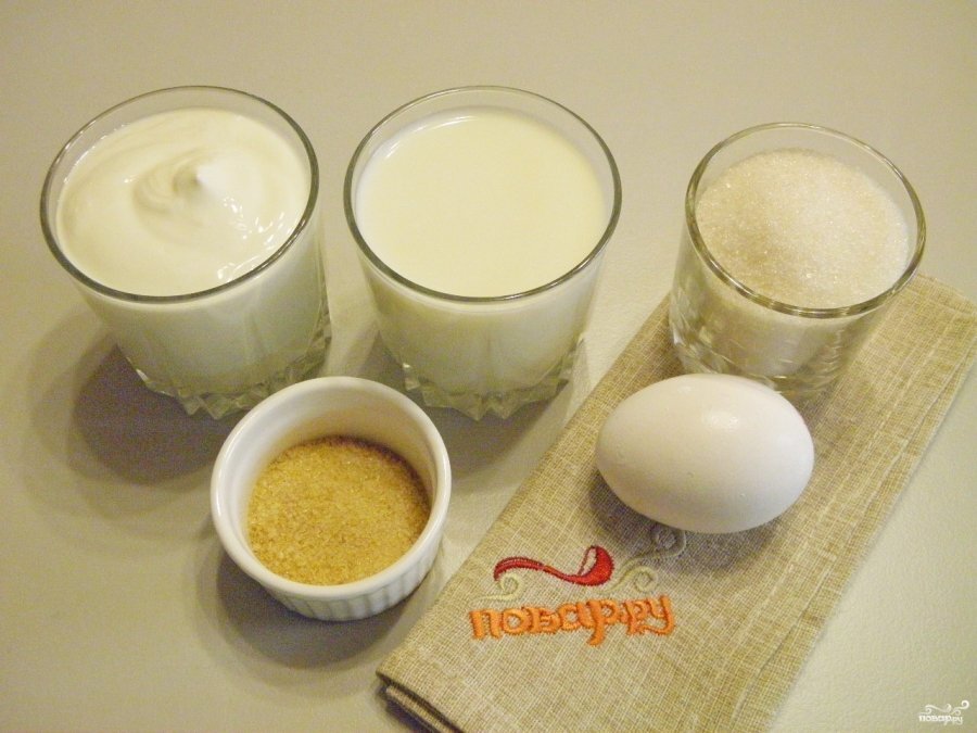 
Отмерьте сметану, молоко и другие продукты для панакоты. Я отмеряю стаканом объемом 200 мл. Приступим!