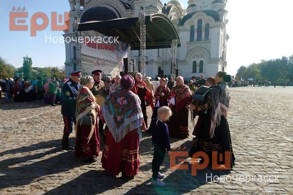 Соборная площадь города Новочеркасска