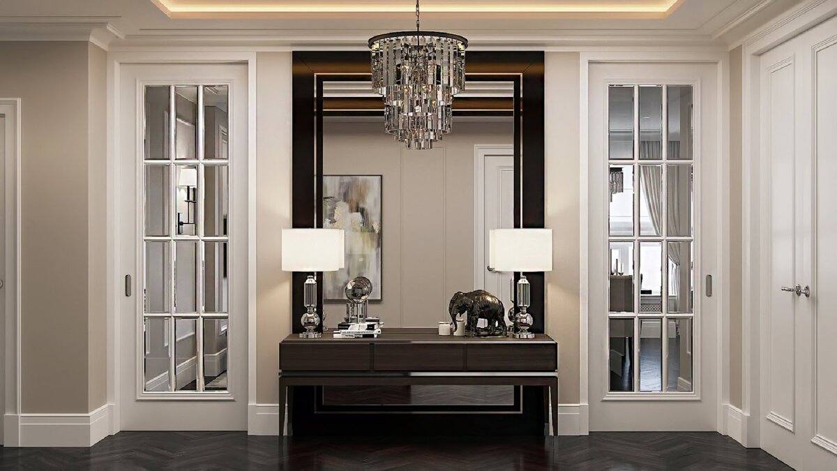 Нарядный вариант оформления высоких дверей большими стеклянными вставками