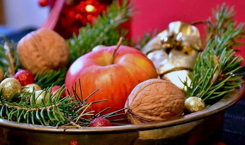 28 ноября начинается Рождественский пост, призванный подготовить верующих ко встрече светлого праздника Рождества Христова и освящающий последние недели уходящего года.