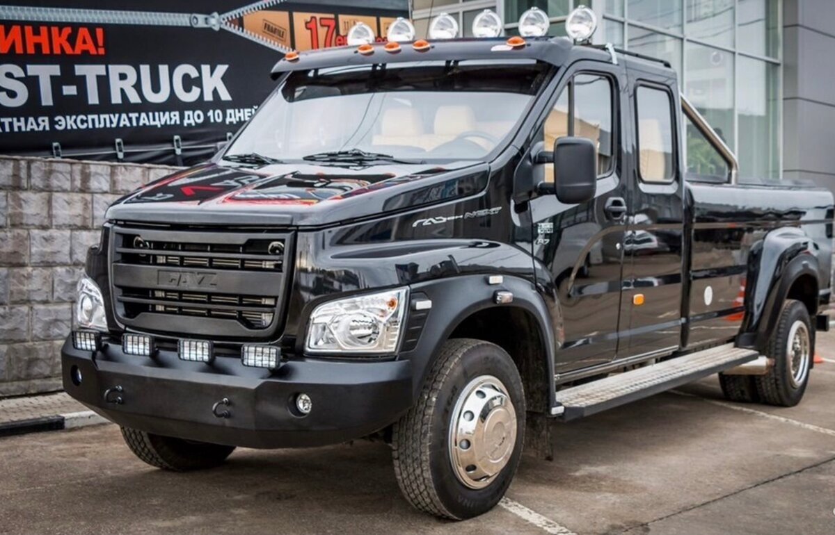 А вот так выглядит пикап российского производства