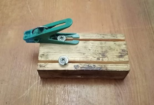 Держатель третья рука для пайки своими руками