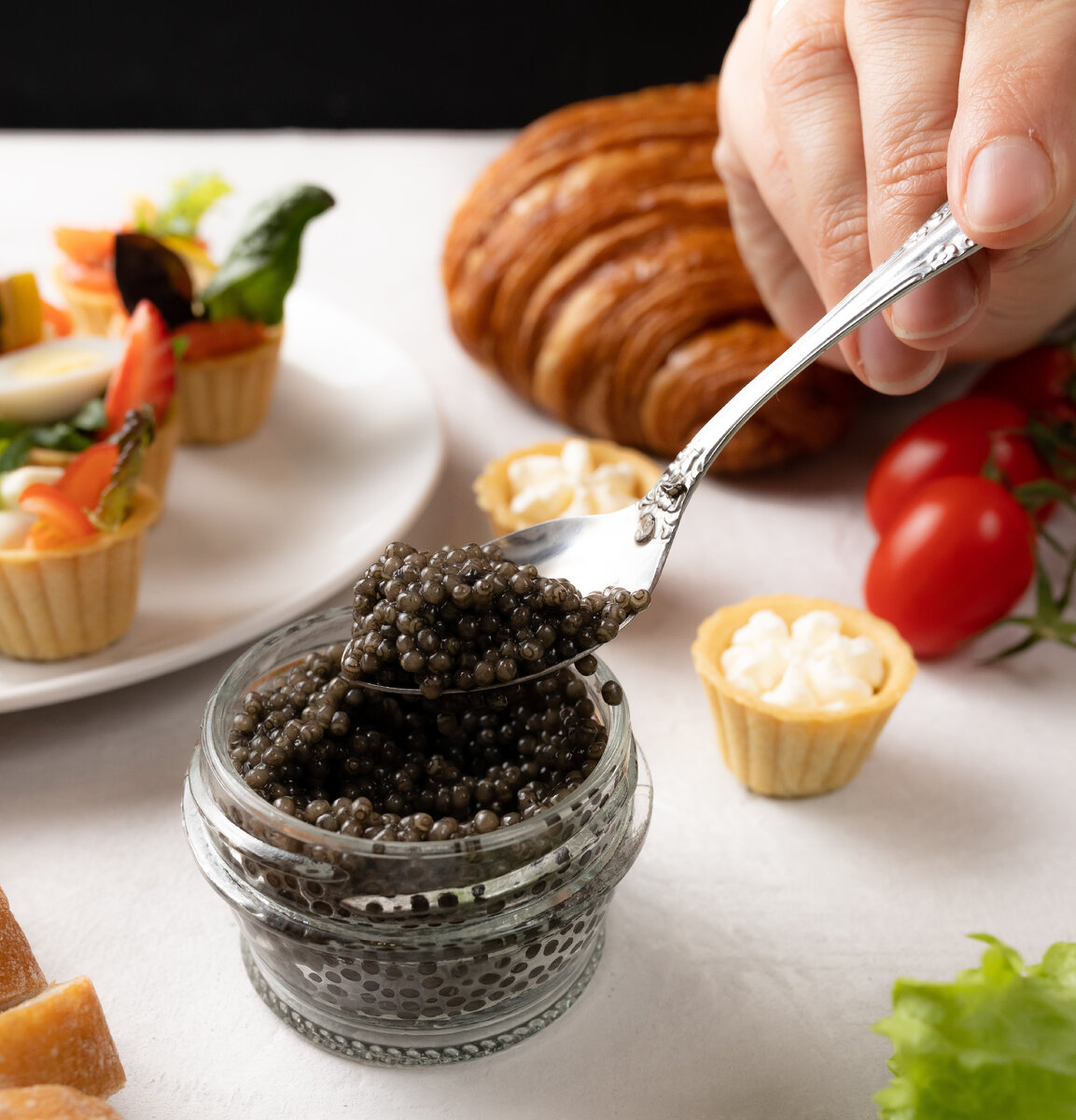 Как правильно есть черную икру с пользой для здоровья | OFI Caviar | Дзен