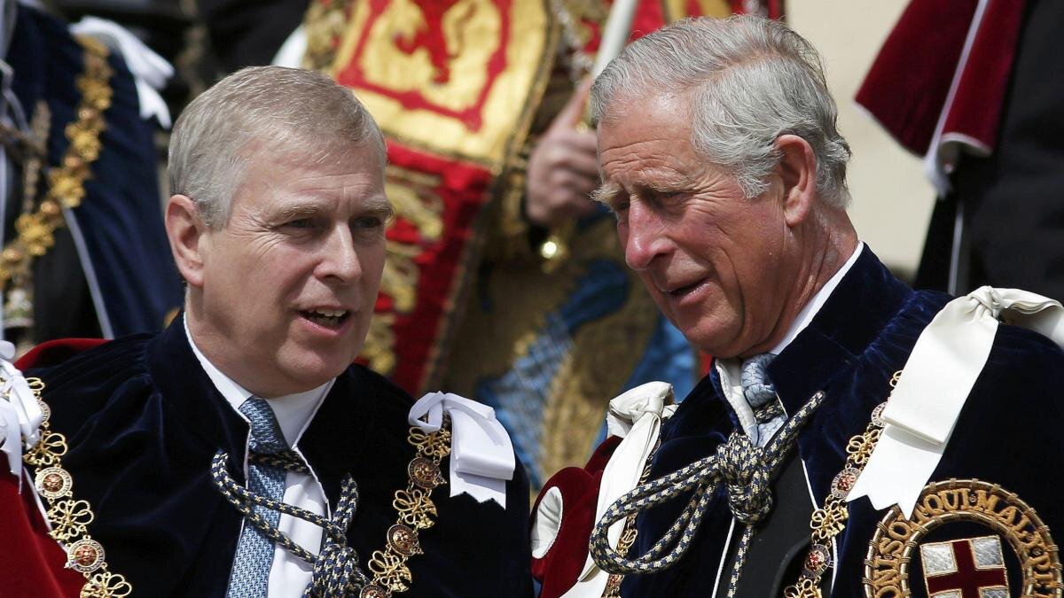 брат брата не поддержал в оплате юристов фото- Твиттер Royal family