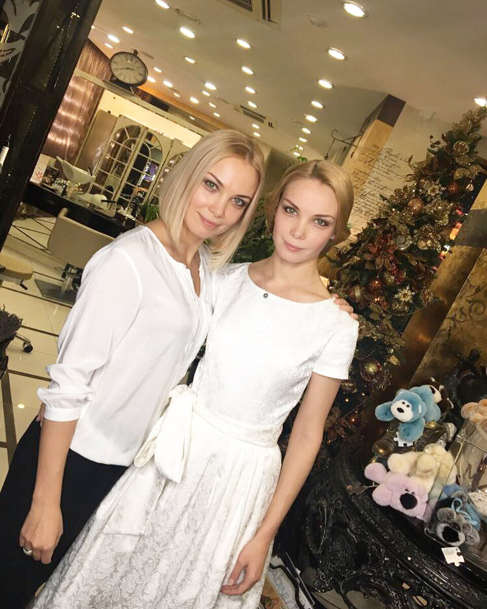    Татьяна и Ольга Арнтгольц@tarntgoltsofficial