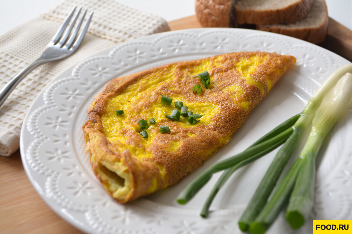 Белковый омлет на пару. Пышный омлет пуляр. Белковый омлет с зеленью. Паровой яичный омлет. Как сделать белковый омлет.