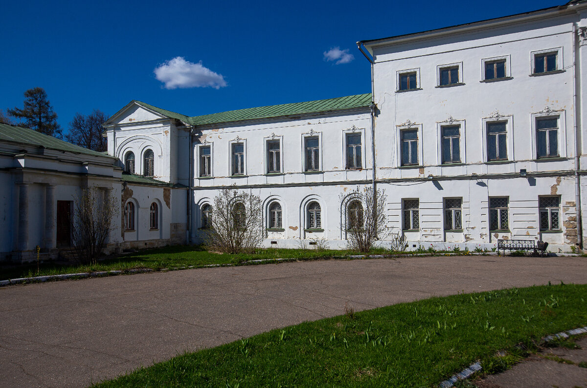 The manor of the landowners Wulfs, landmark, attraction, Tver Region, Staritskiy