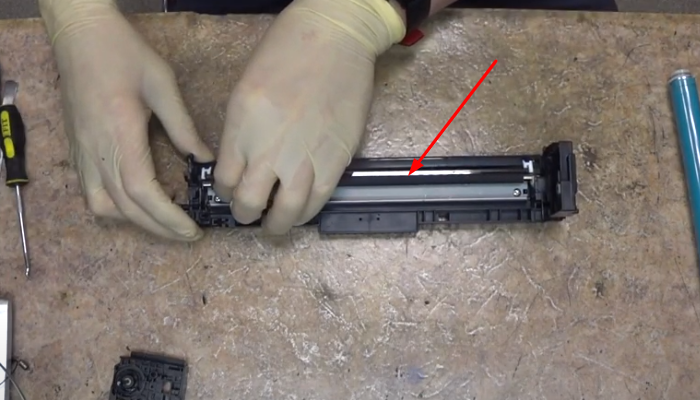 Фото 15. Сняли ролик заряда