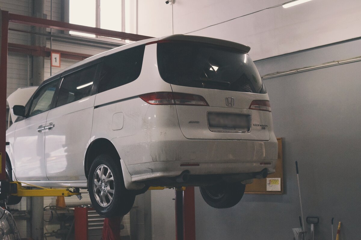 Honda Elysion первого поколения