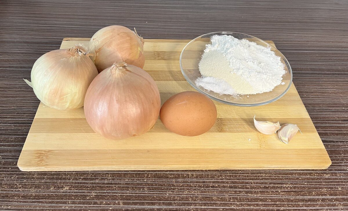 Ингредиенты для луковых драников