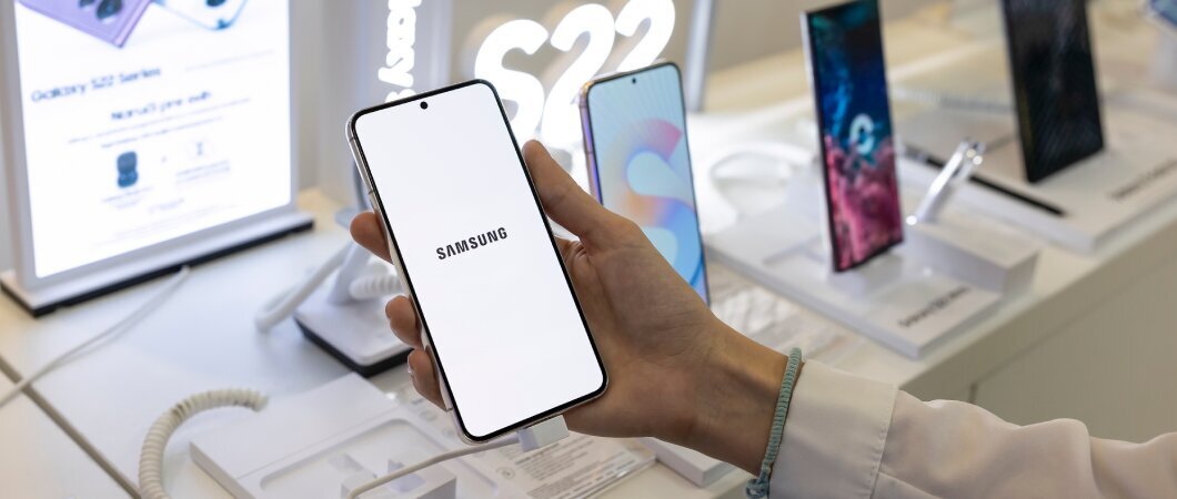 Телефон Samsung Galaxy вибрирует всё время