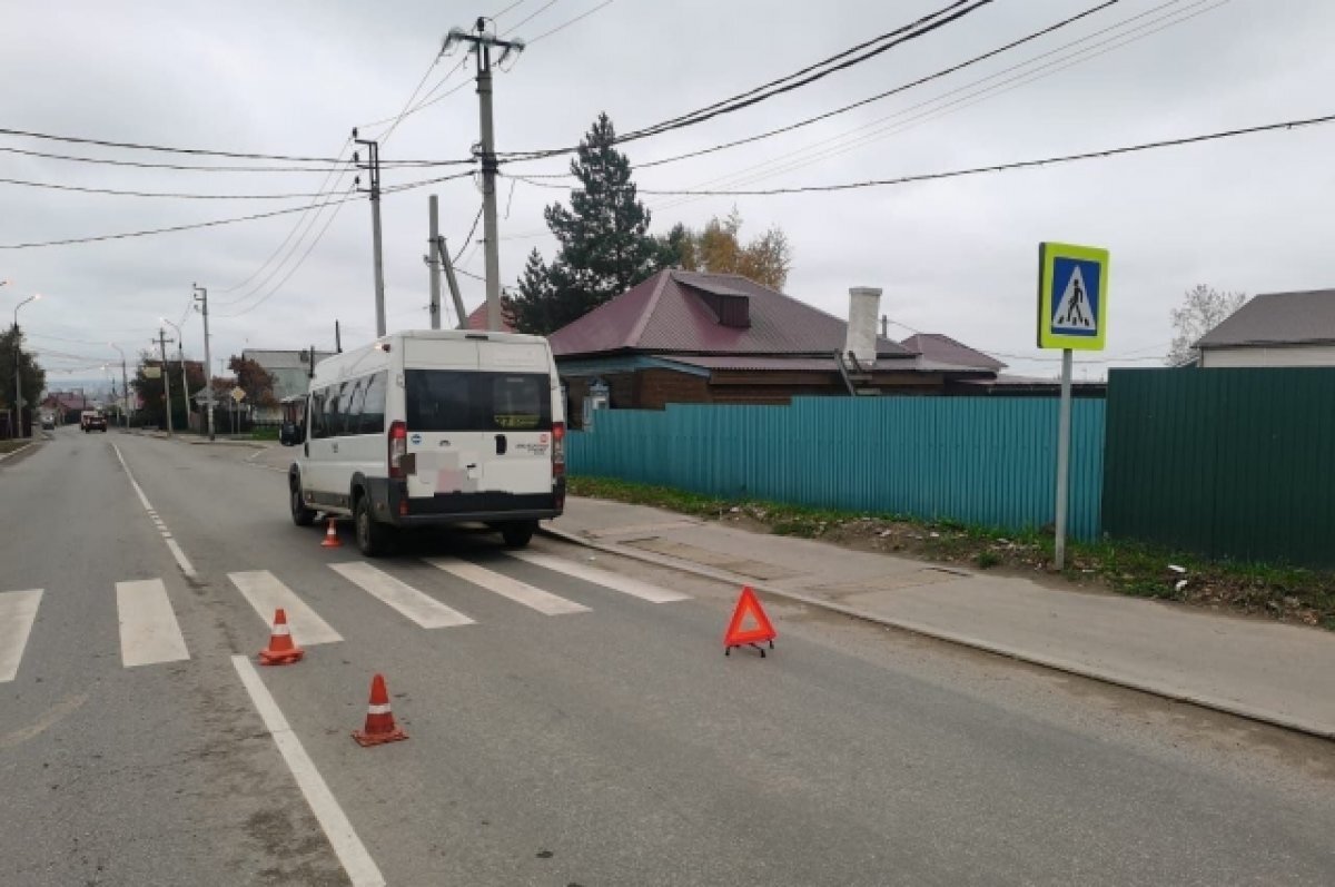    Водитель маршрутки номер 27 сбил 9-летнюю школьницу на «зебре» в Иркутске