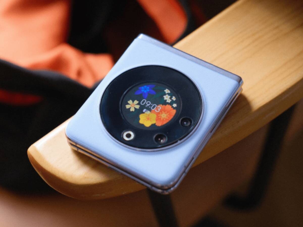    «Раскладушка для масс». Вышли обзоры TECNO Phantom V Flip