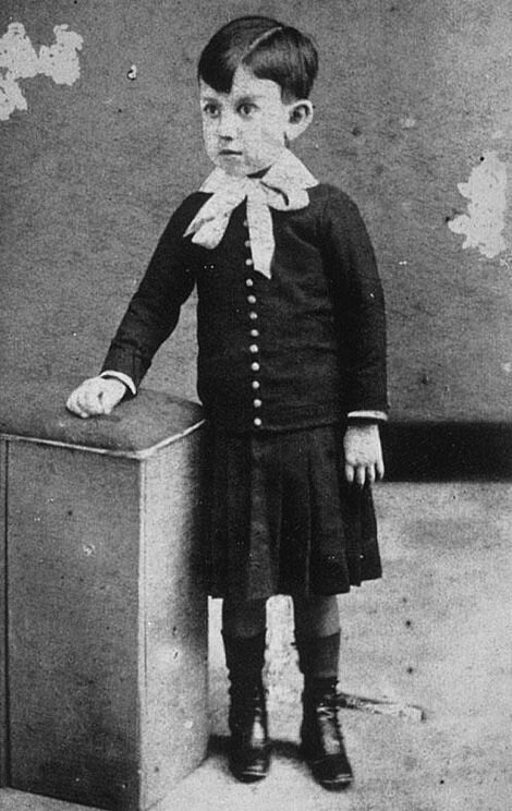 Пикассо в детстве, ок. 1886 г.