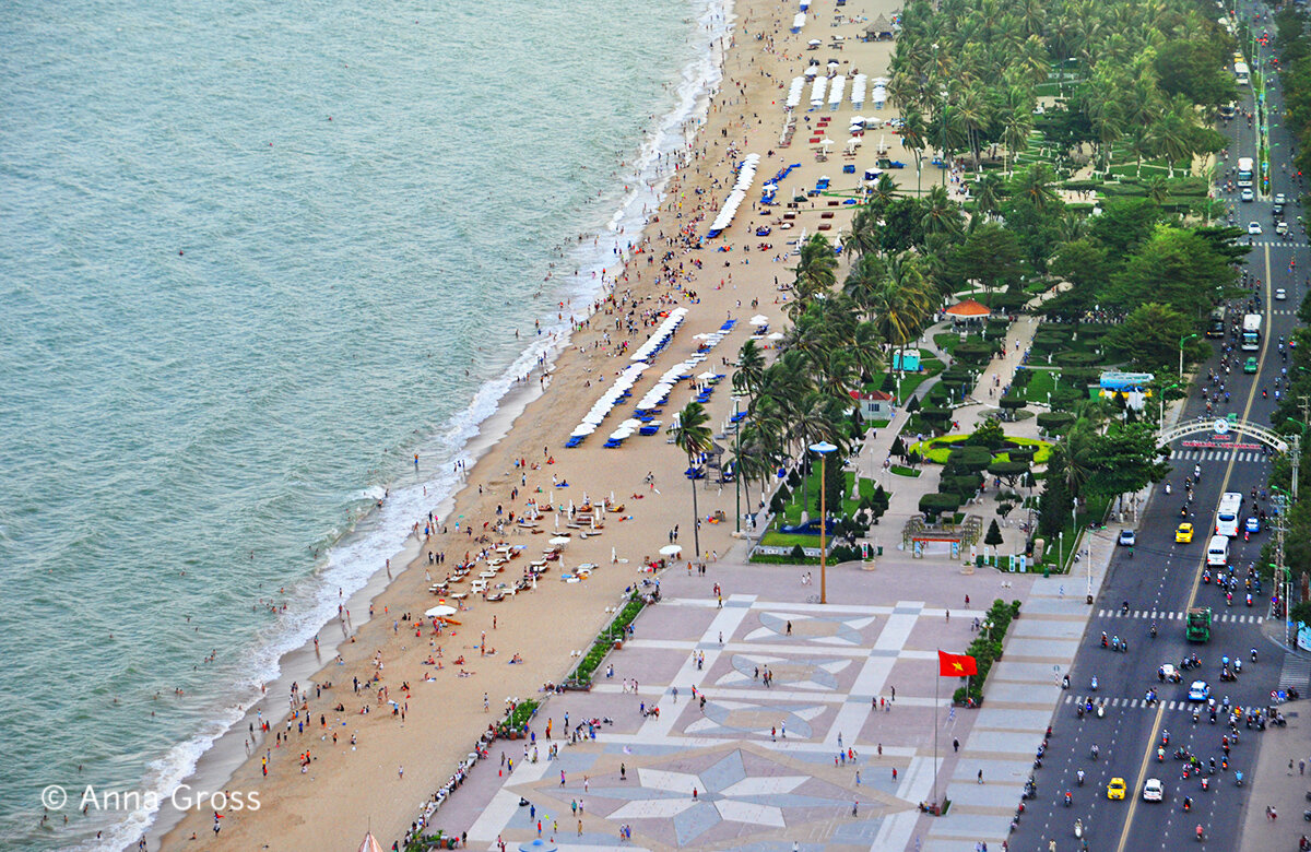 Нячанг — русский город во Вьетнаме. 