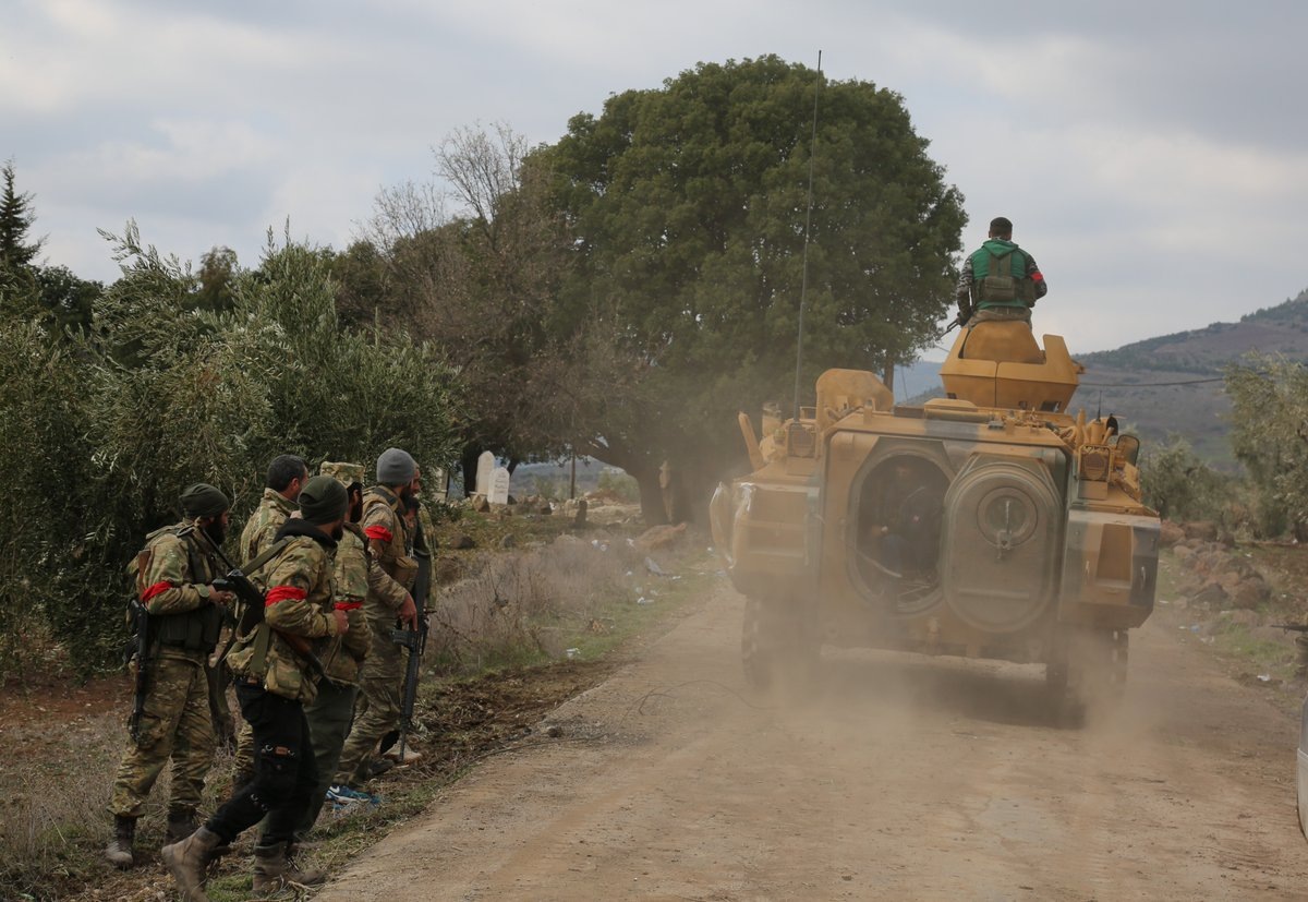 На фото бойцы протурецкой ''Сирийской свободной армии''. Источник изображения: Твиттер-аккаунт ''Word on Alert''