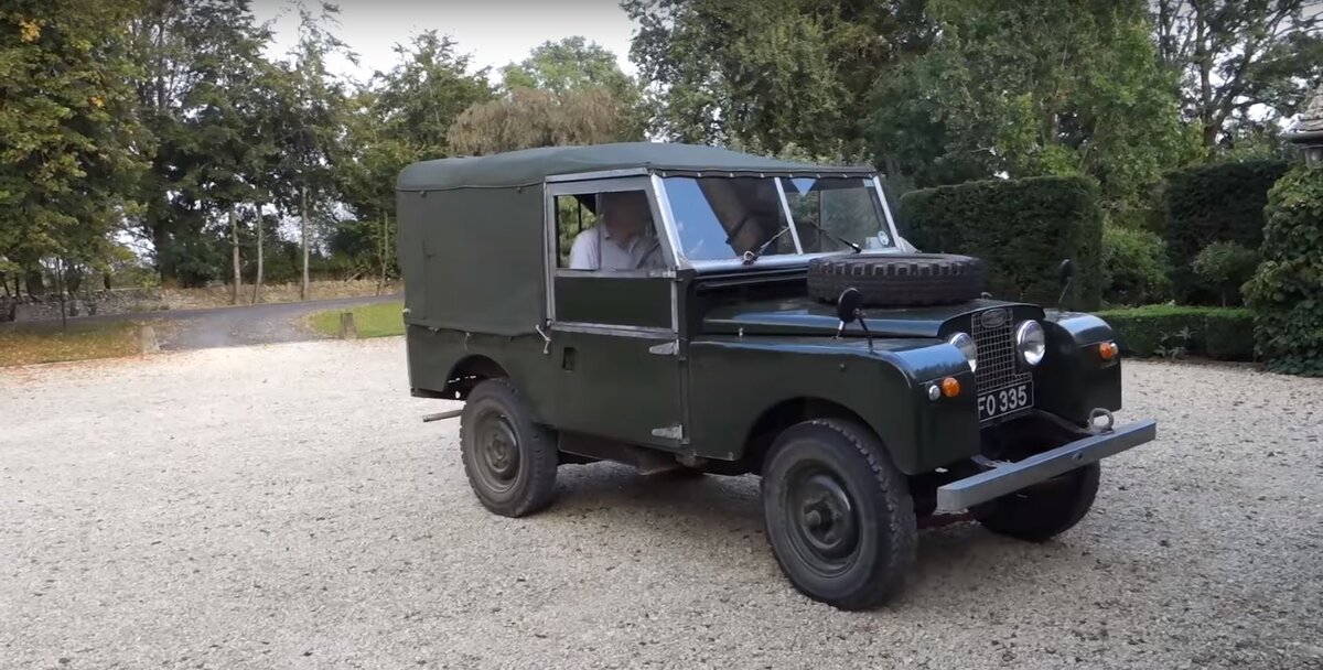 Первая модель Land Rover
