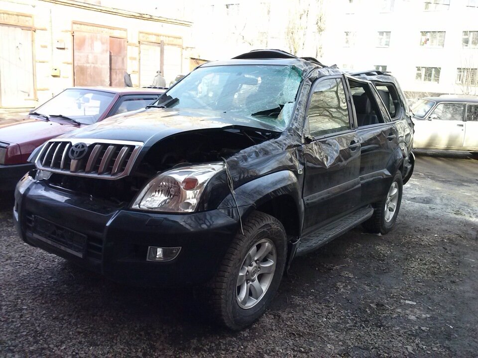 Прадо 2008 года. Toyota Land Cruiser Prado 120 битый. Тойота ленд Крузер Прадо 120 черный битый. Прадо 2006г. Прадо 2006-2008.