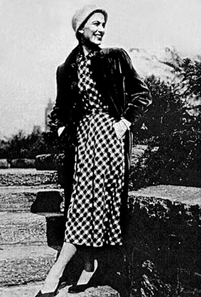 Дама в панаме (просим просить за ужасное качество фото).