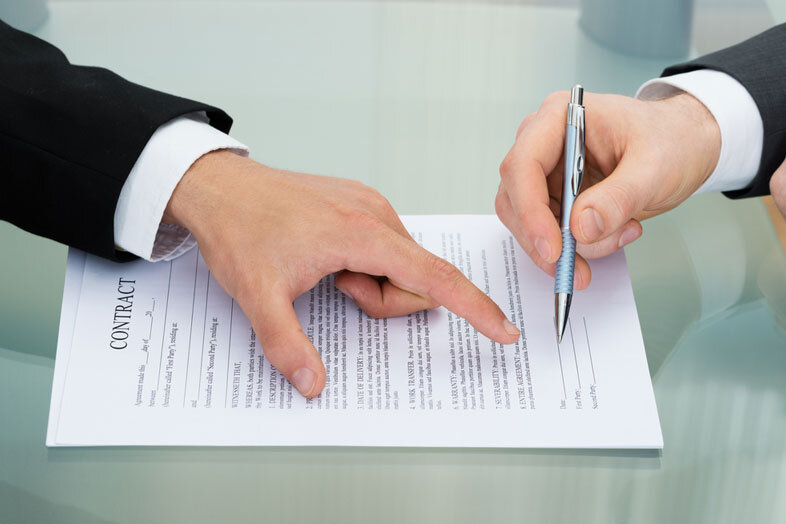 Изменение подписи документов. Подписание трудового договора. Подпись документов. Заключение соглашения. Документы для сделки.