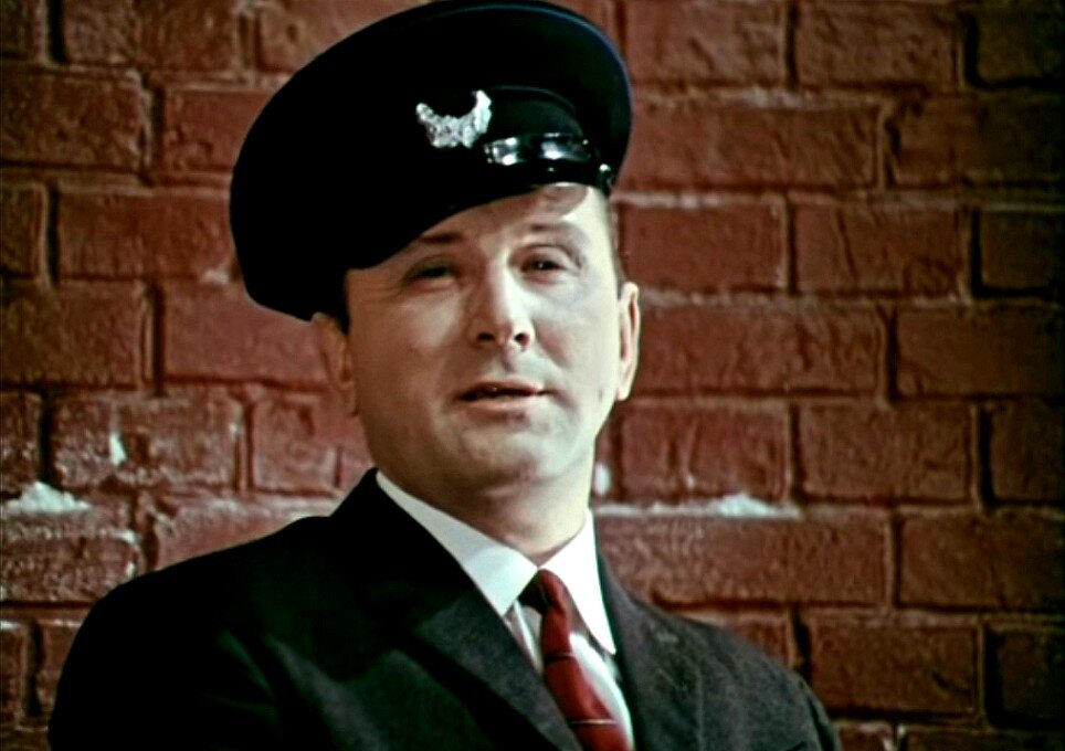 Кадр из телепередачи «Кабачок 13 стульев», 1969 г.