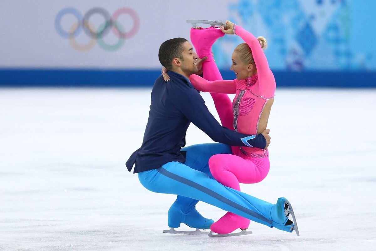 Фигурное 3 спортивного. Aliona Savchenko. Фигурное катание на зимних Олимпийских играх 2014. Фигурное катание Сочи 2014. Алена Савченко Сочи.