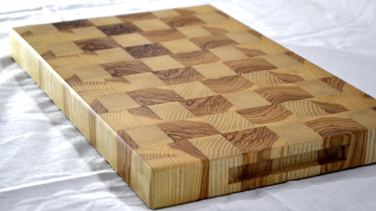 одна из моих досок, материал ясень