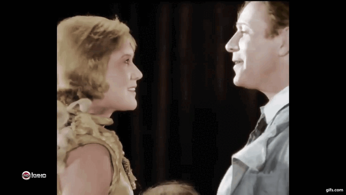 Зато потом получила и славу, и признание, и жениха