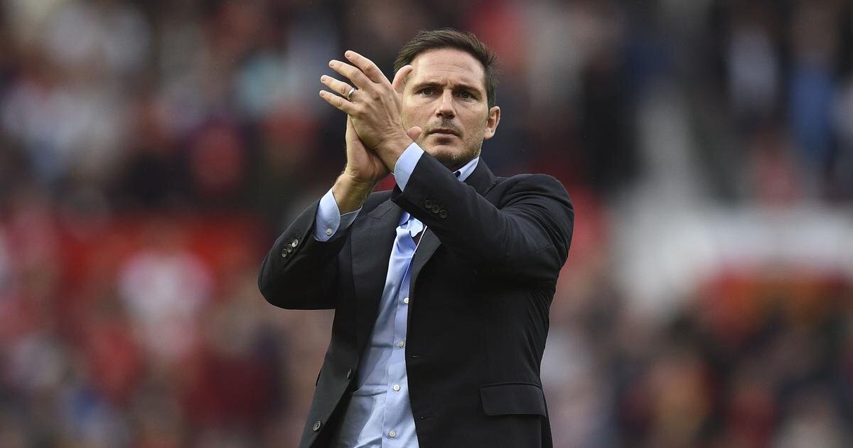 «Это было тяжелое испытание. Норвич наберет дома еще очень много очков, потому что это хорошая команда. Два пропущенных гола мне не понравились, но в нашей игре было много хороших моментов, так что мне очень приятно я особенно рад за Тэмми, он и сделал дубль и забил победный гол. Но я хочу отметить всех футболистов сегодня потому что команда контролировала игру в жаркий день».