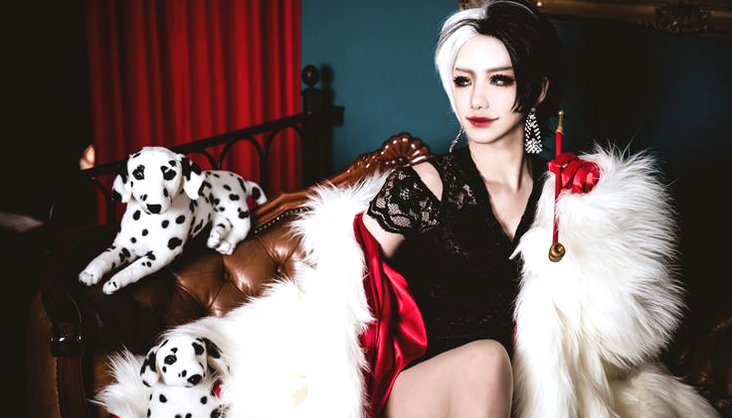 ну не совсем то, что надо бы для иллюстрации, а так в тему. Девушка тащится от своей крутизны