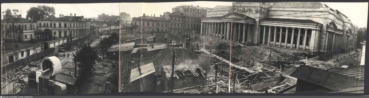 Строительство тоннеля метро около ГМИИ им. Пушкина, 1933.