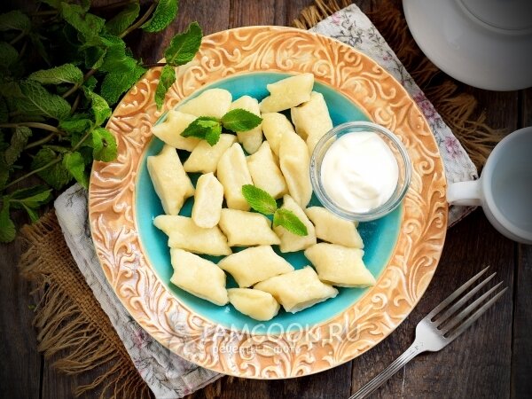 Простые вареники из творога, рецепт