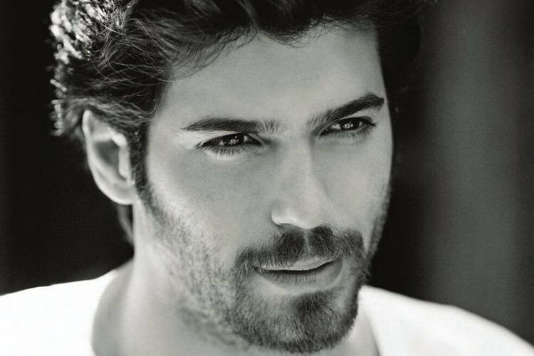 Джан Яман  (Can Yaman)