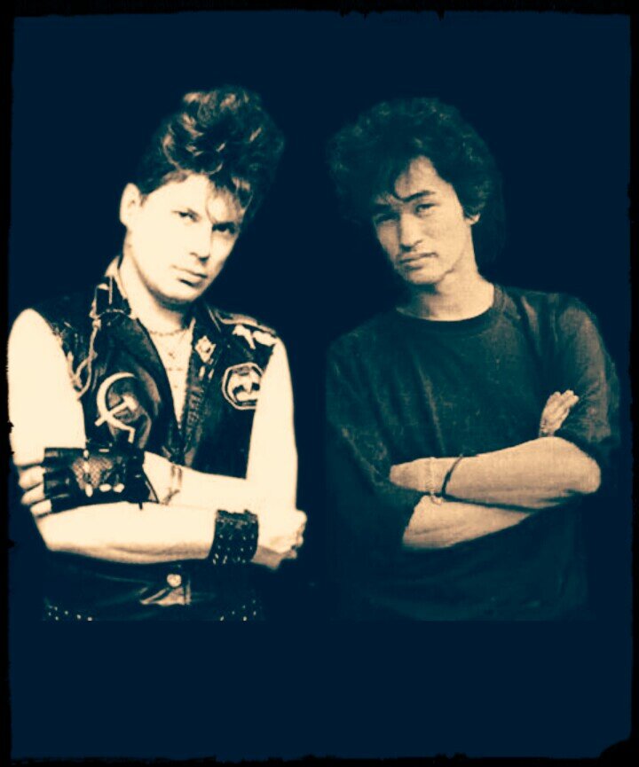 На фото: Юрий Хой и Виктор Цой