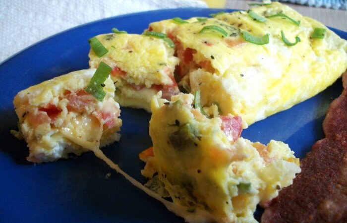 Быстрый омлет без грязной посуды. 3 способа приготовления