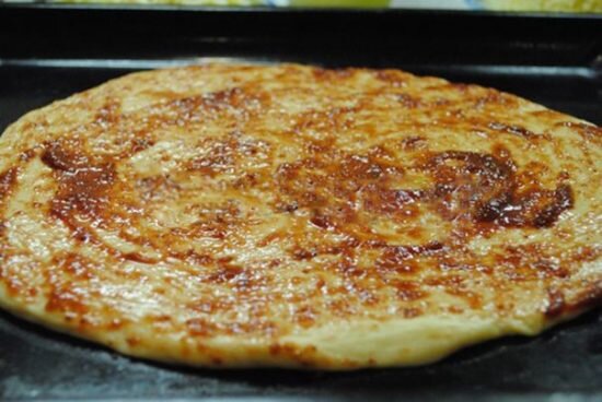 Пицца. Рецепт пиццы с курицей и ананасами