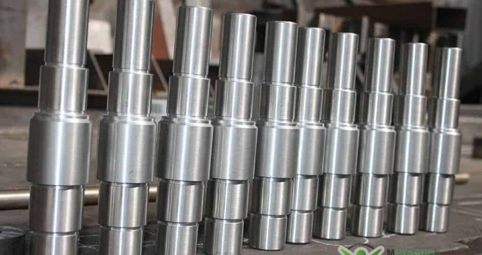 Вам могут понадобиться токарно-фрезерные работы в случаях, когда:необходимость токарной обработки отверстий;
нужно изменить форму детали (токарная обработка заготовок);
нужно заказать детали по образцу, эскизу или чертежу;
деталь сломана, а новую больше не производят;
требуется расточить, подточить или нарезать;
если у Вас на руках образец детали и нужно сделать точную копию или несколько.
Токарная обработка на заказ
Благодаря современному оборудованию и опыту нашей команды, наша компания предлагает услуги токаря в Москве с чпу любой сложности с высокой точностью и скоростью изготовления. Изделия и детали, которые производятся в цехах завод МПХ:болты шестигранные ГОСТ Р 52644-2006;
гайки ГОСТ 5915-70;
штифты по индивидуальным размерам, штифты ГОСТ 3128-70, 3129-70, 9464-79, 24296-93;
цилиндры, пресс-формы;
шпонки, шпоночные пазы ГОСТ 23360-78, 24071-97, 23360-78;
эксцентриковые, червячные, шлицевые валы;
ножи промышленные;
корпусные детали;
винты с трапецеидальной резьбой;
шкивы, ролики, втулки, шестерни, штуцеры.
Цена на токарную обработку
Металло Промышленный Холдинг осуществляет токарные работы, цена на которые формируется исходя из основных параметров:количества заказываемых деталей;
сложности обработки;
материала изделия;
сроков изготовления.
Внимание! Минимальная сумма заказа на токарные работы составляет 10 000 рублей.