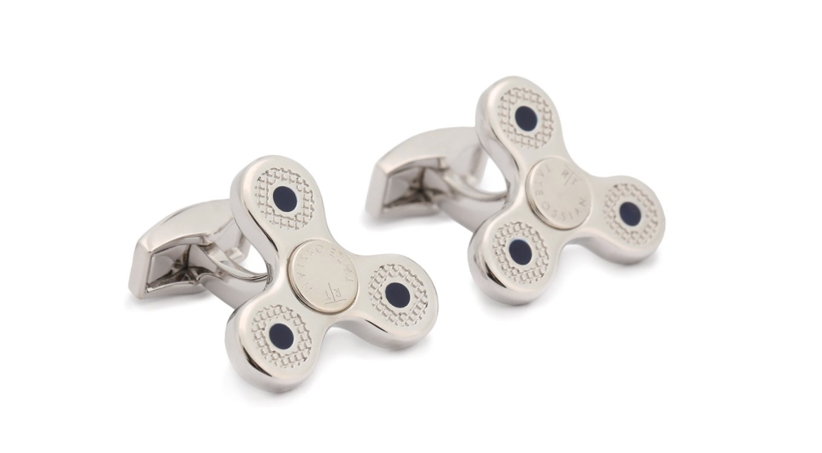 Источник: https://www.tsum.ru/product/5381176-zaponki-tateossian-serebryanyi/