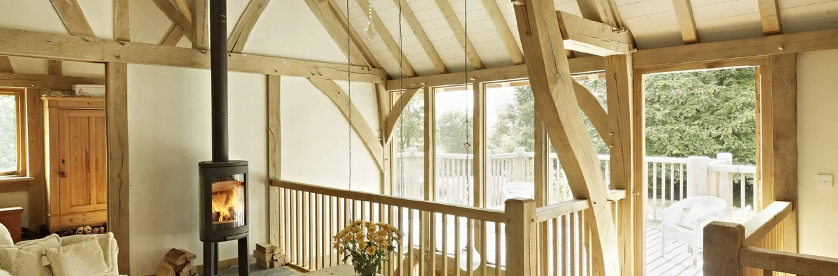 Одна из работ Castle Ring Oak Frame