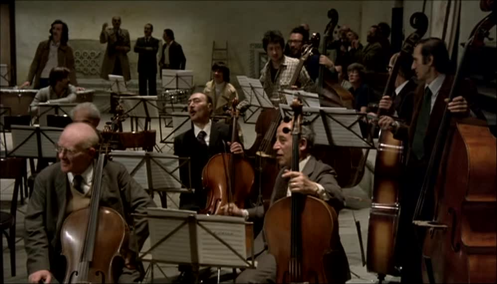 Федерико феллини «репетиция оркестра», 1978 г. Феллини оркестра. Репетиция оркестра феллини 1978. Феллини оркестра. Феллини оркестра.
