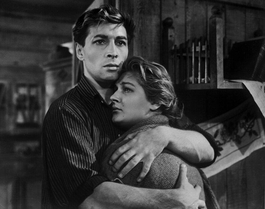 Здесь и далее кадры из фильма "Дело было в Пенькове"