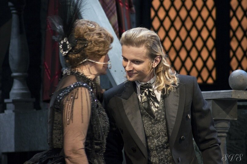 «Странная история доктора Джекилла и мистера Хайда».