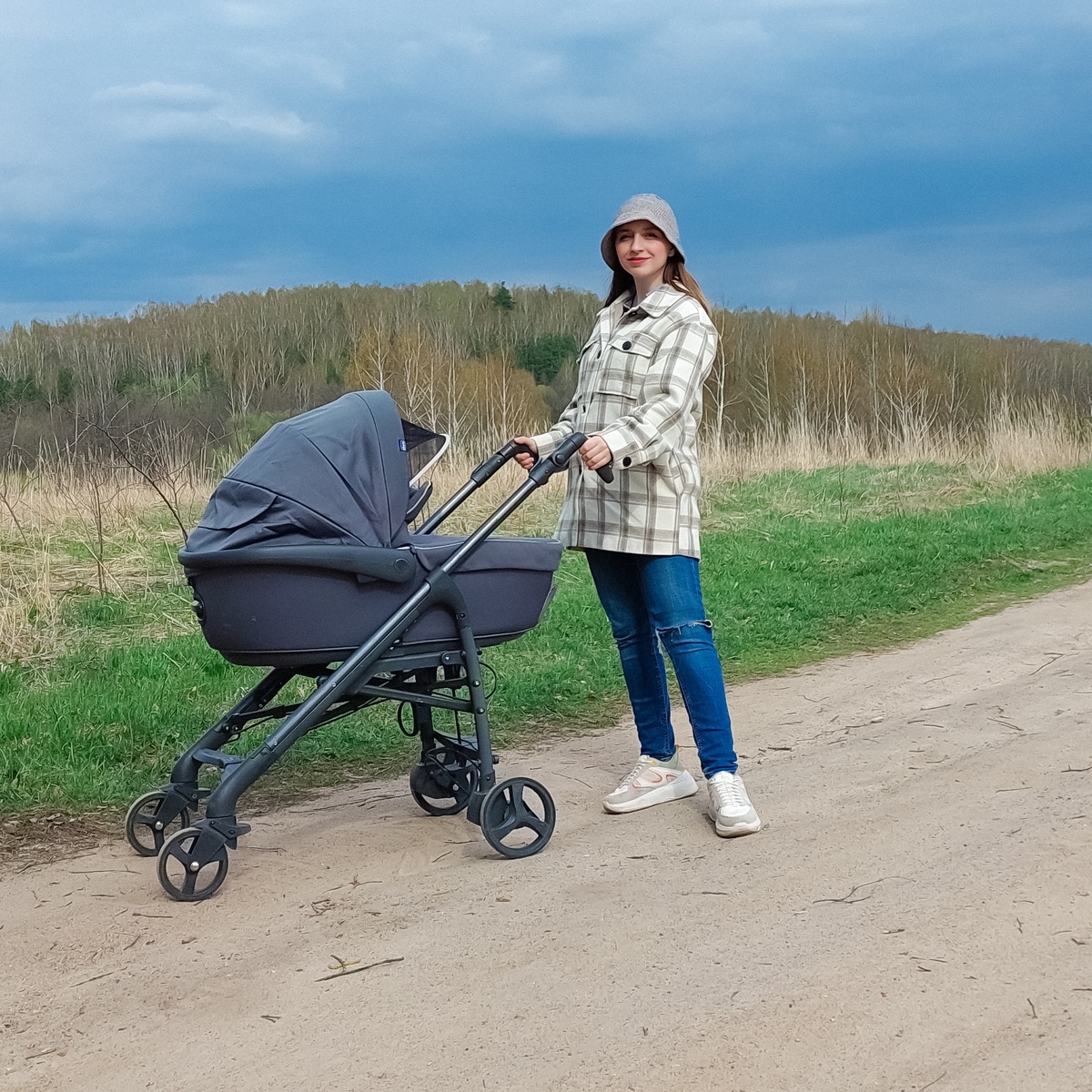 Наша первая весна впятером 👶