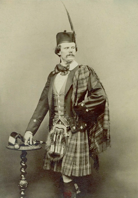 Дэниел Хьюм